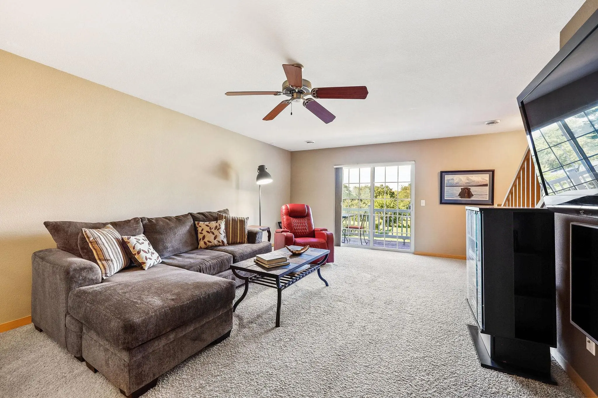 Photo of Listing #2008354