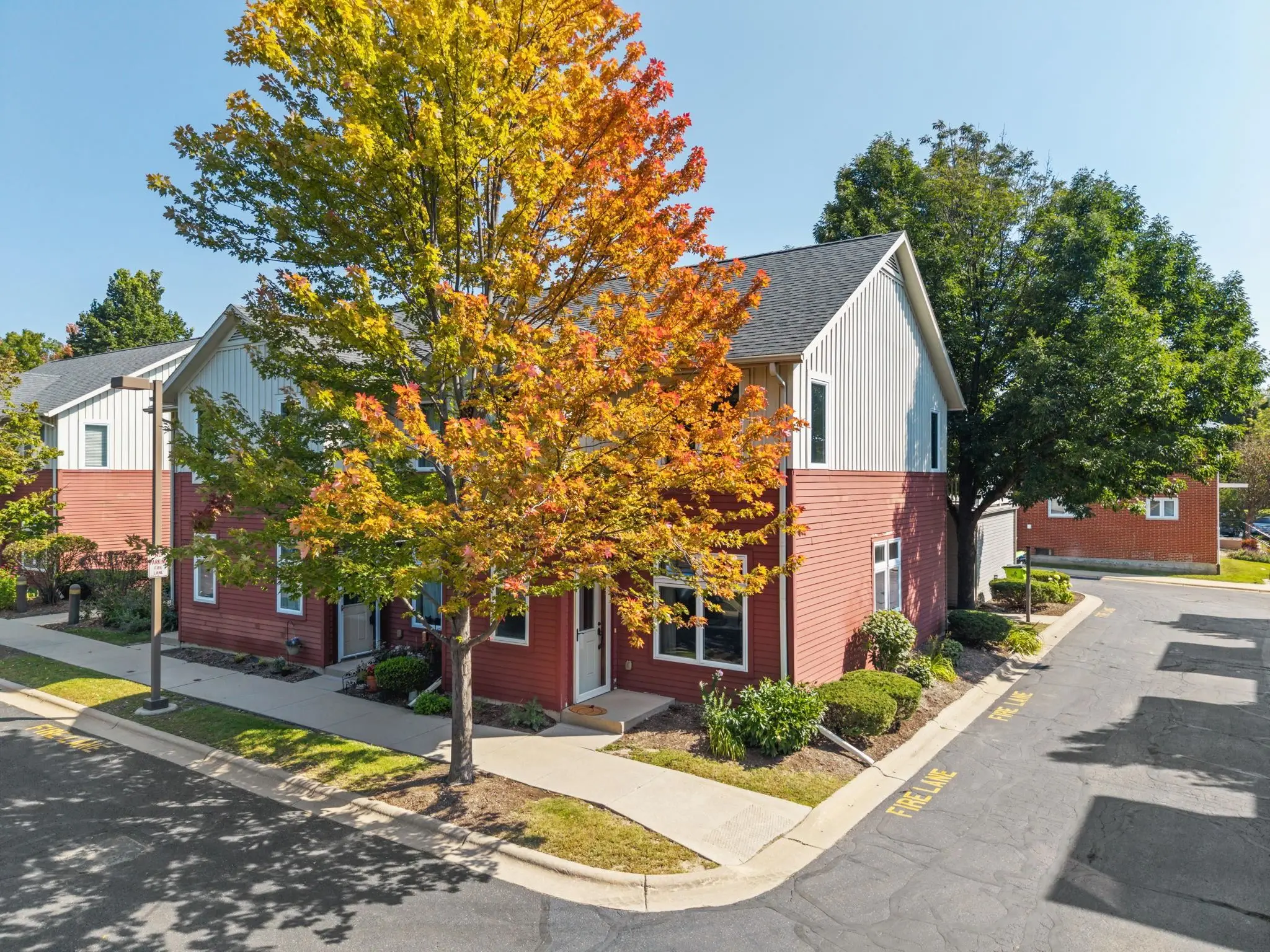 Photo of Listing #2008372