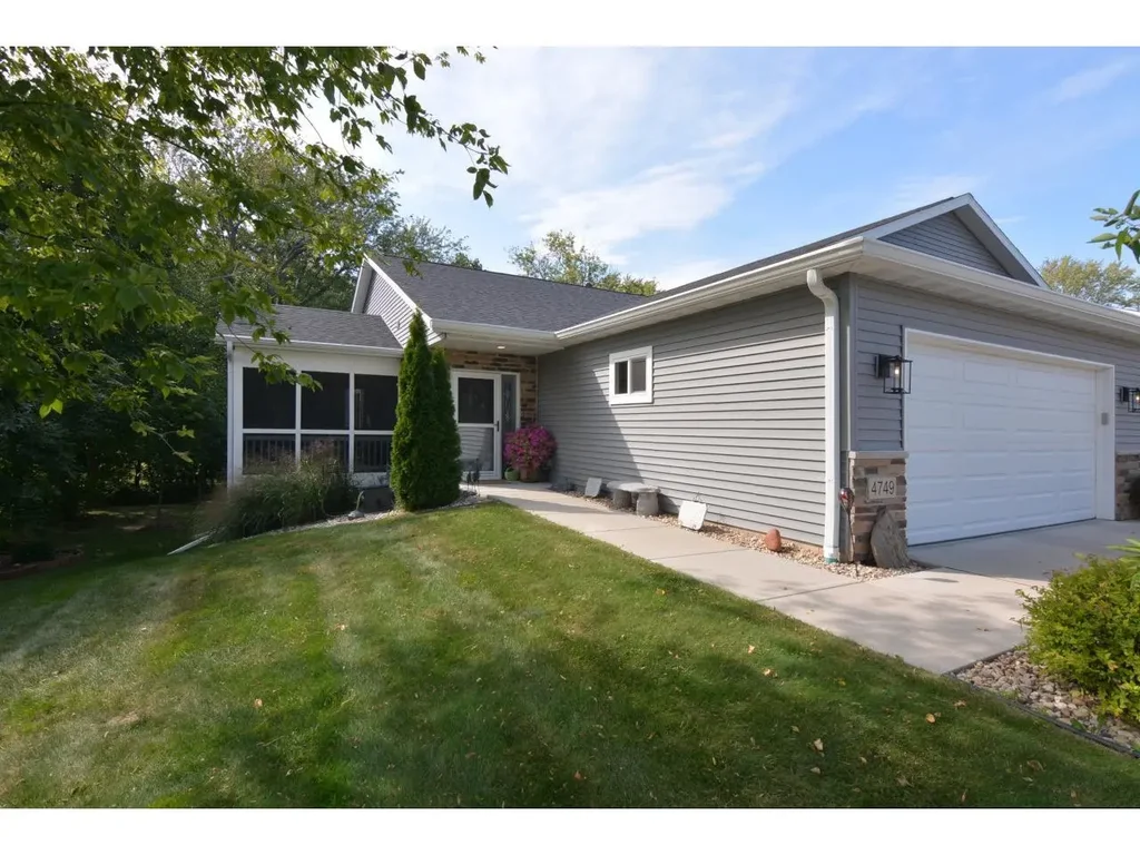 4749 Lorraine Way, McFarland