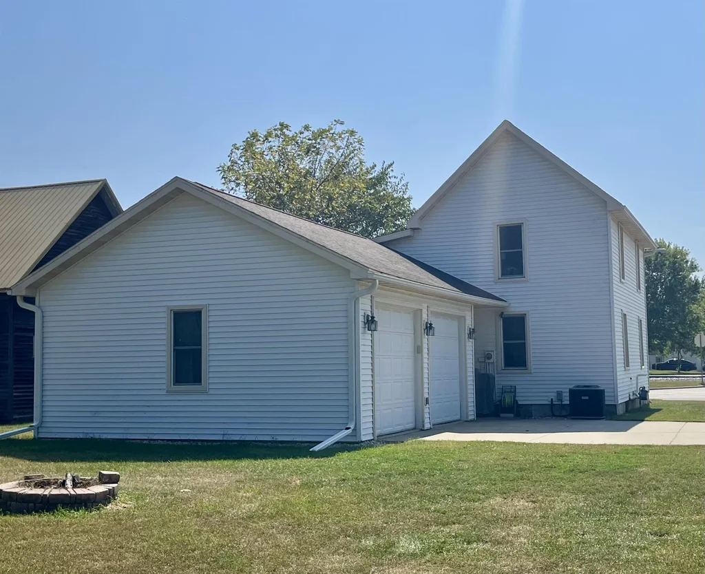 326 W Front Street, Muscoda