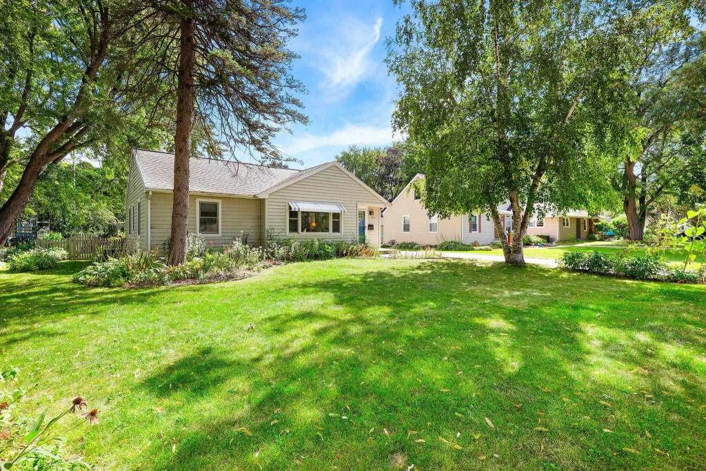 4810 Roigan Terrace, Monona