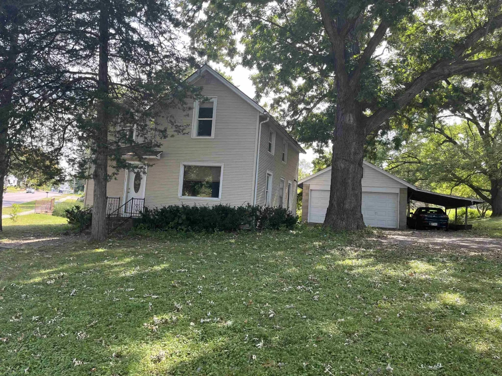 500 South Parkway, Baraboo