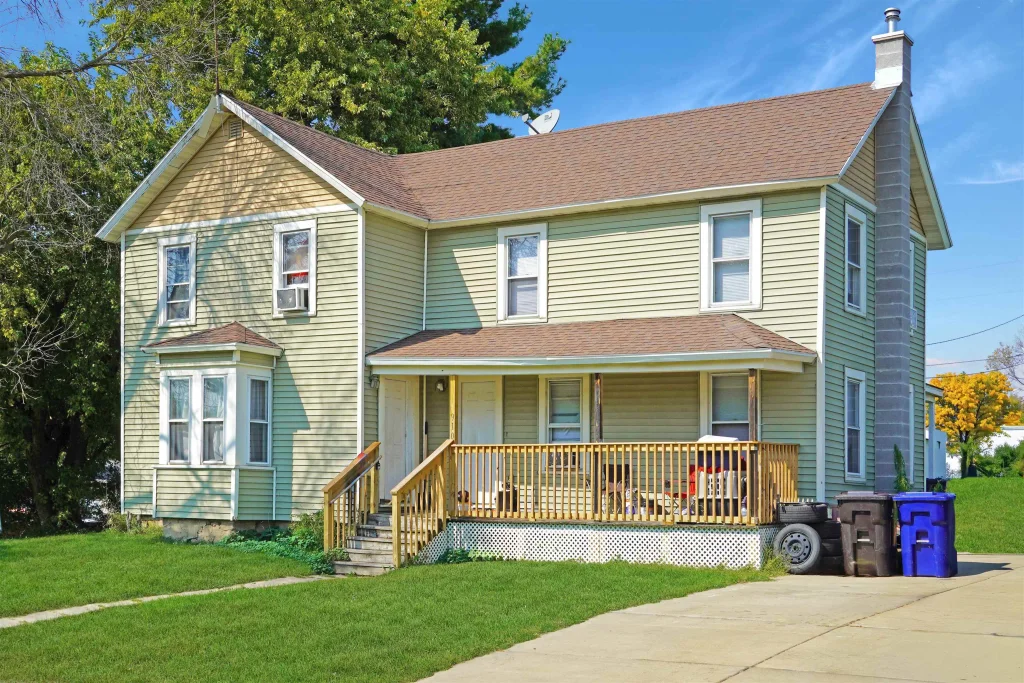 910 Water Street, Wilton