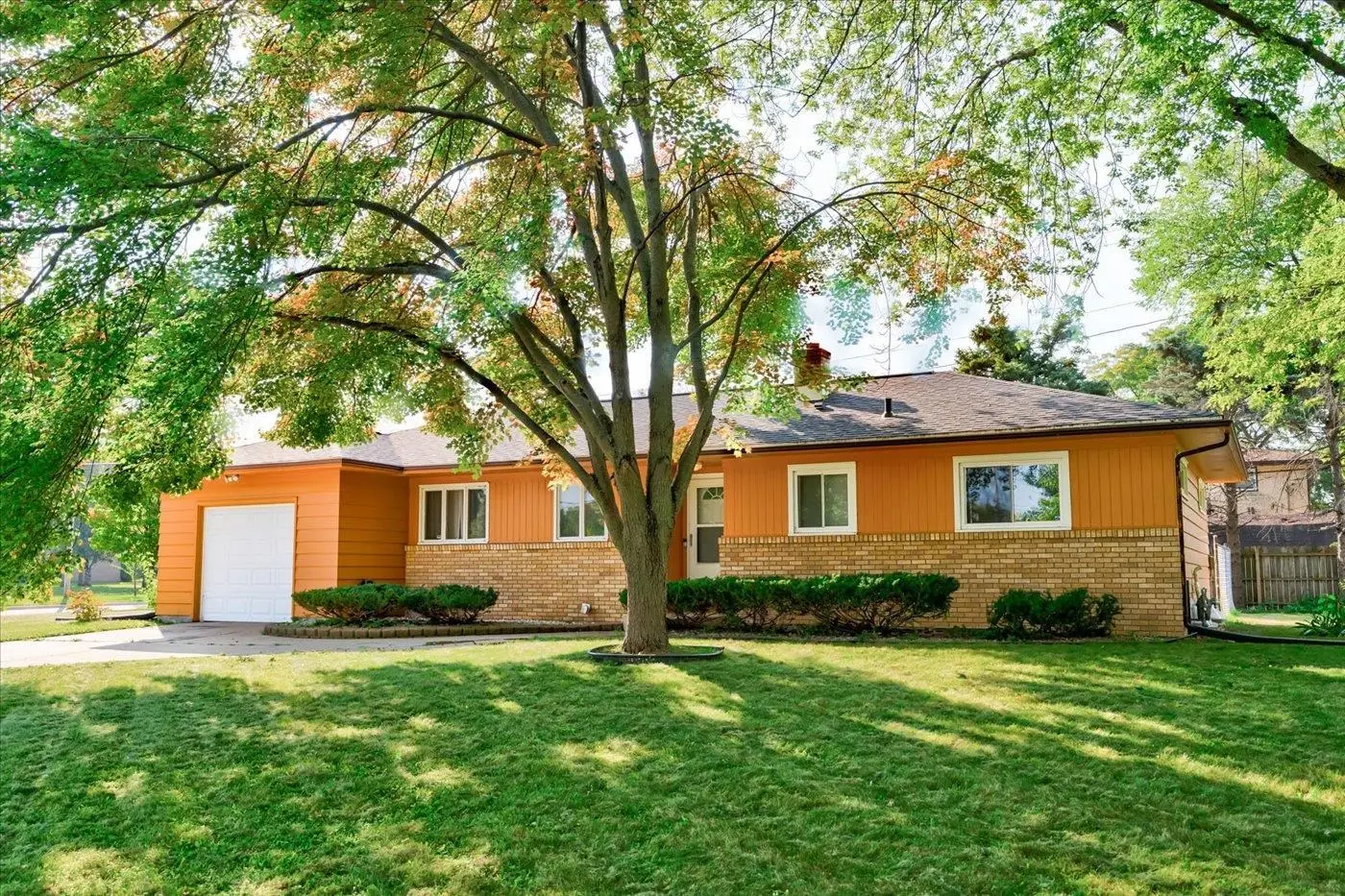 Photo of Listing #2009052