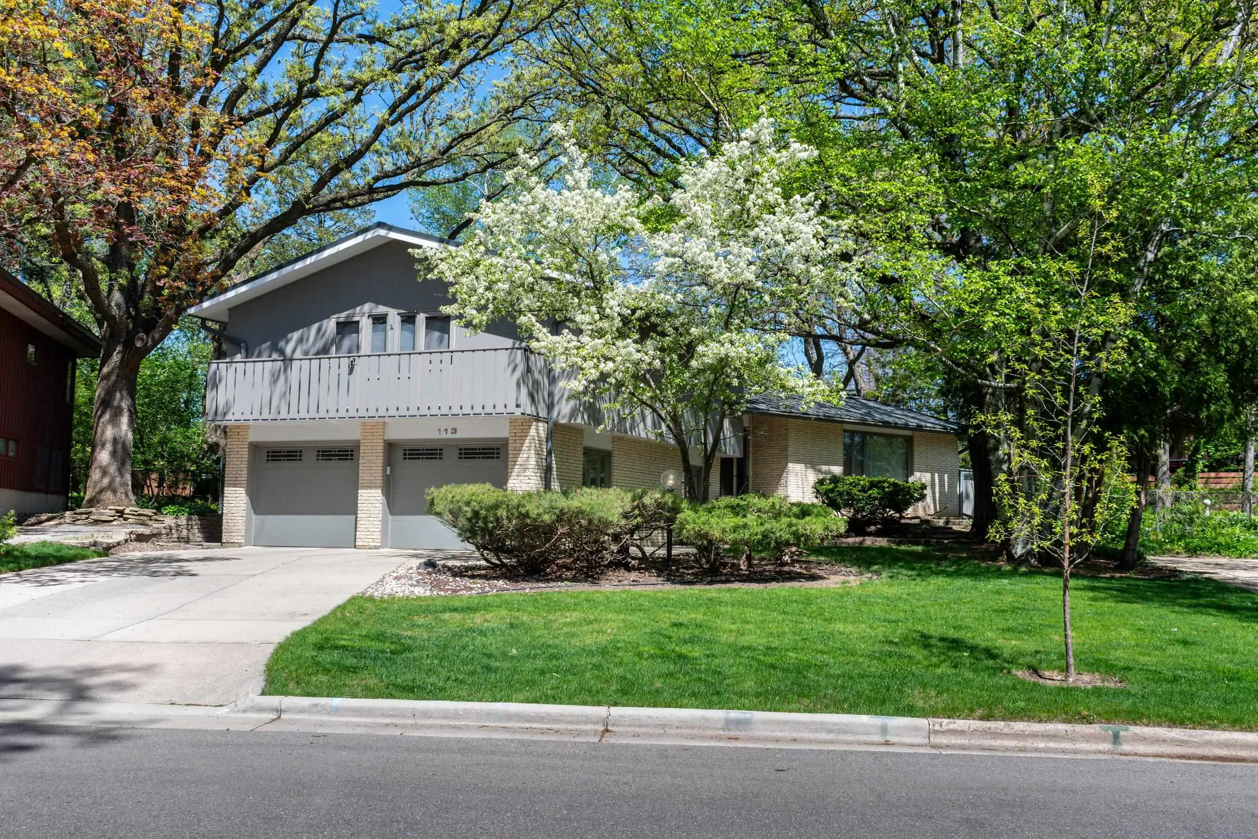 Photo of Listing #2009154