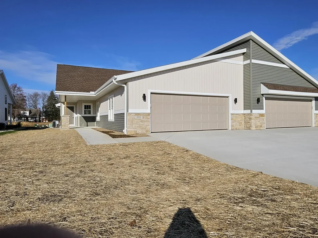 #34 - 3717 Newcastle Drive, Janesville