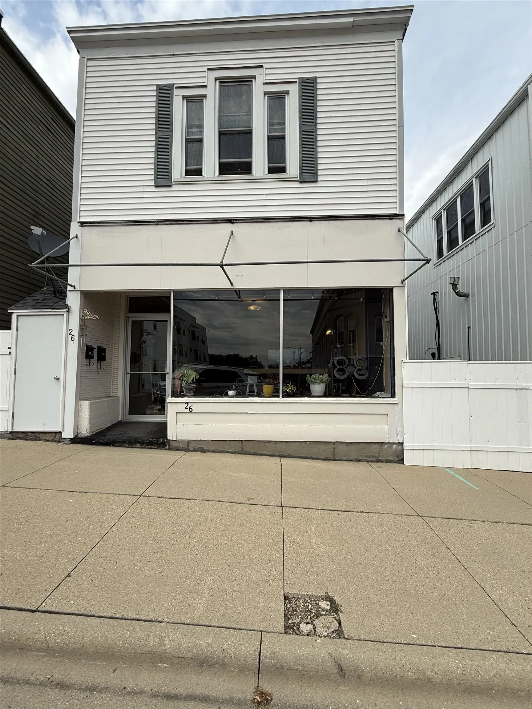 26 E Main Street, Evansville