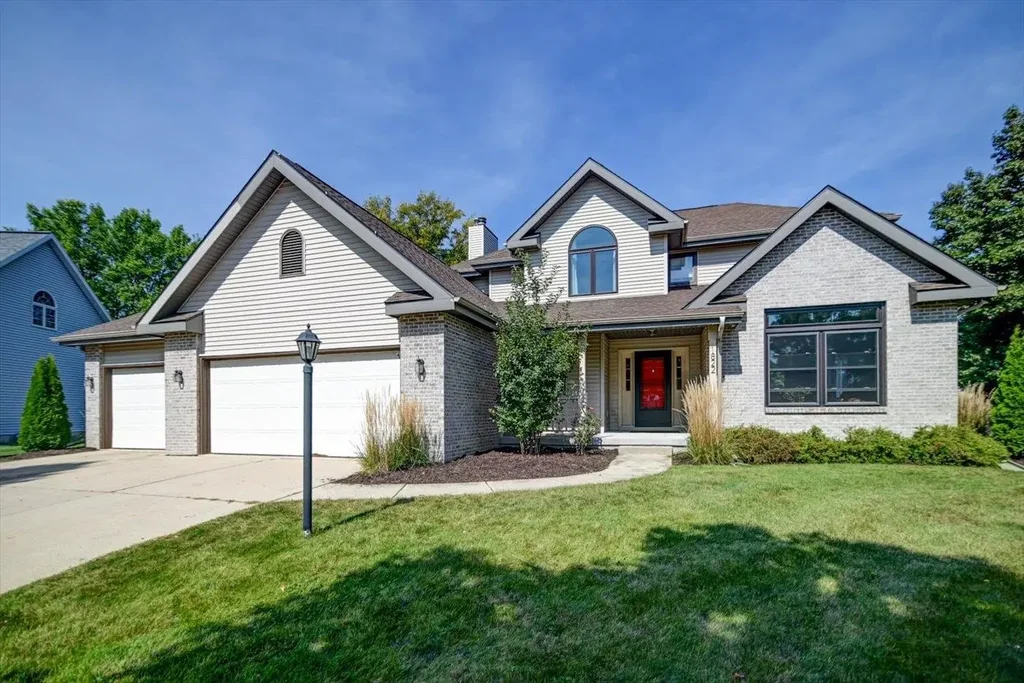 1822 Cobblestone Court, Sun Prairie