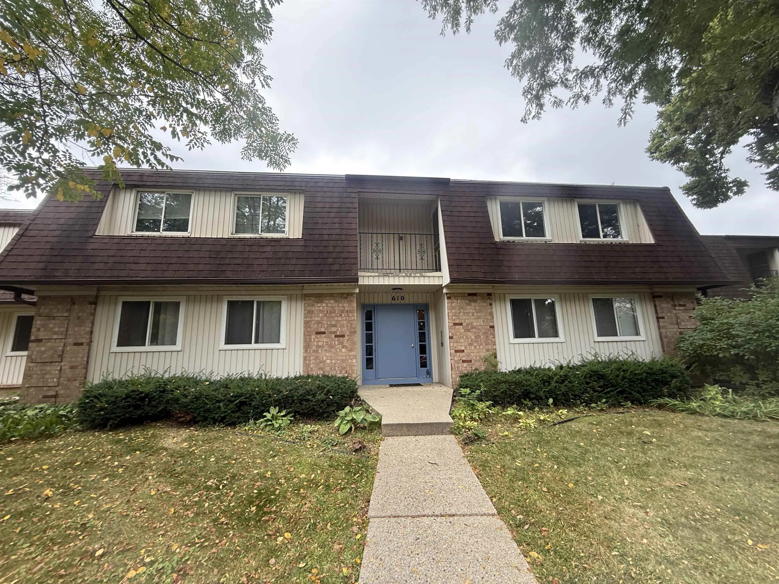 Photo of Listing #2009500