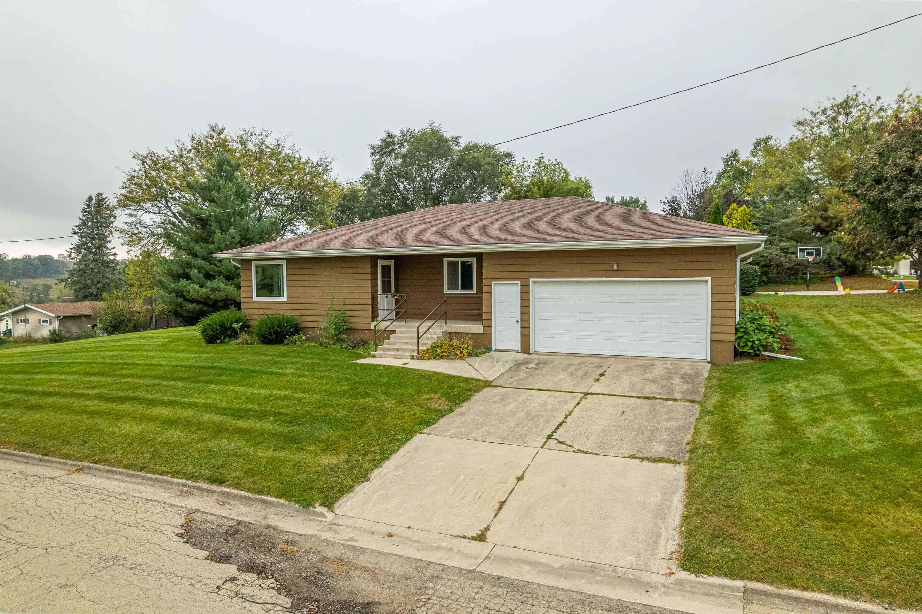 Photo of Listing #2009505