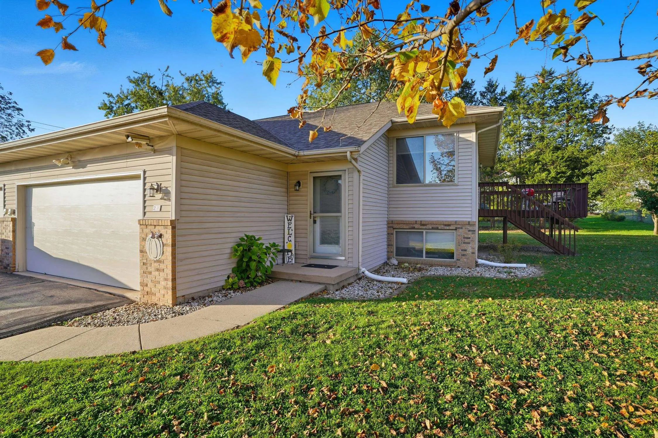 Photo of Listing #2009514