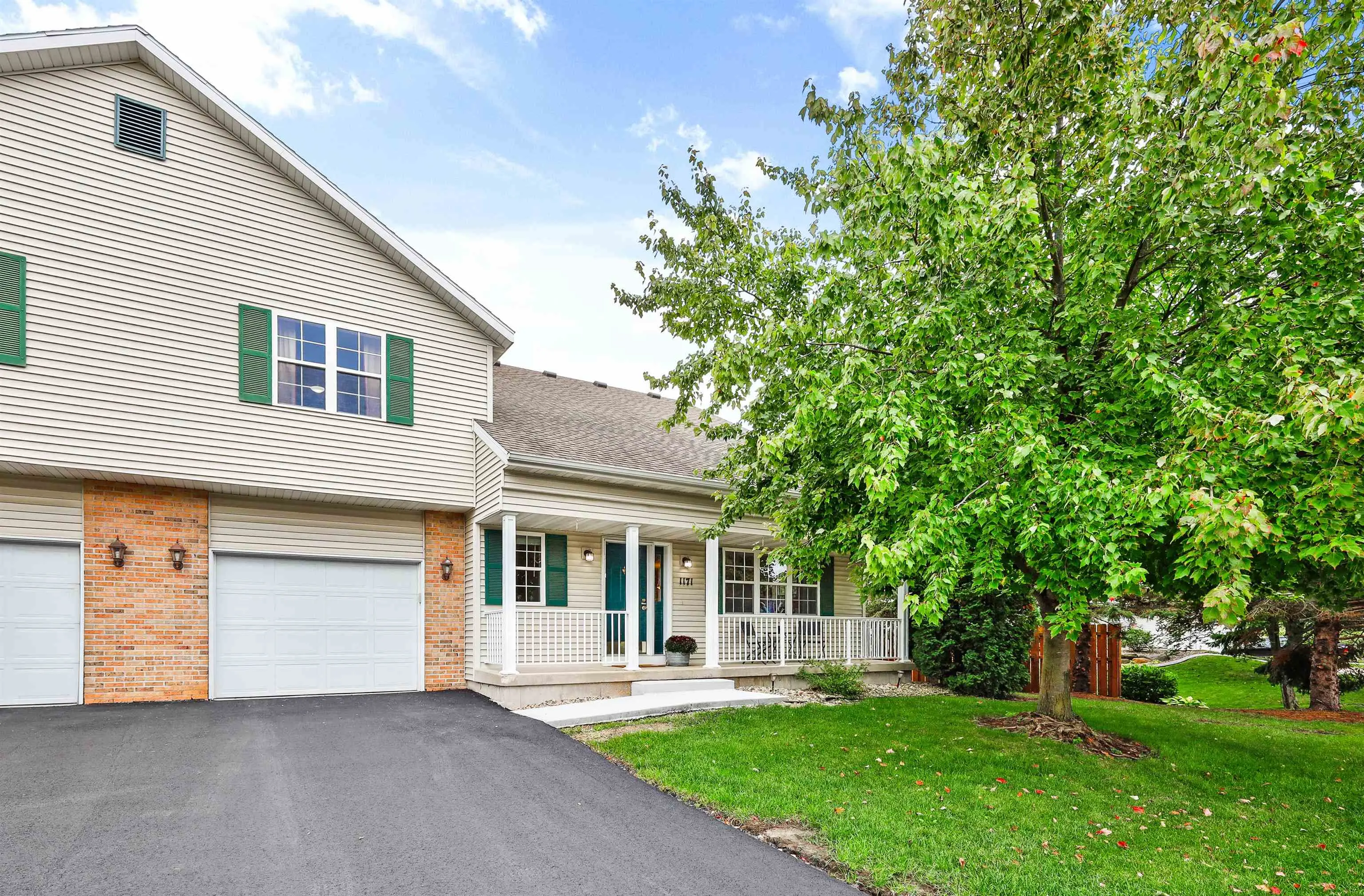 Photo of Listing #2009525