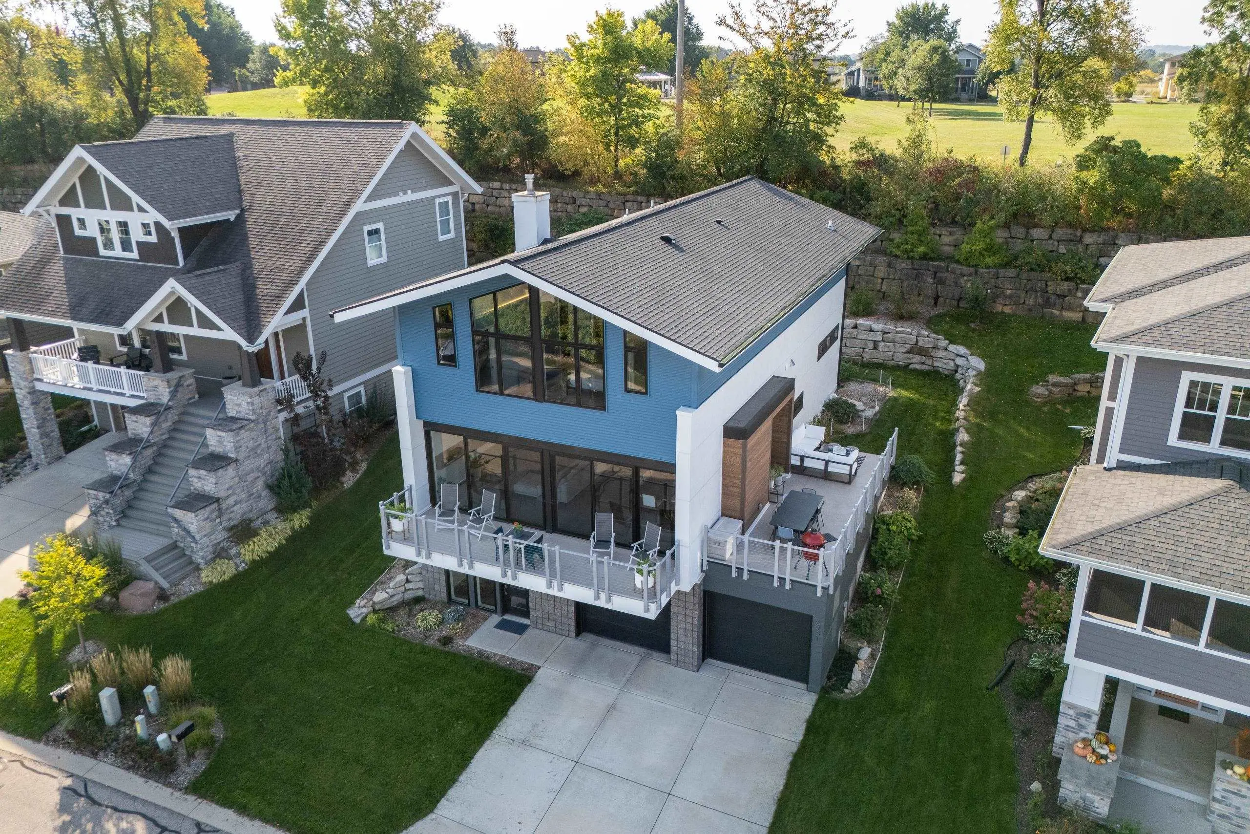 Photo of Listing #2009628