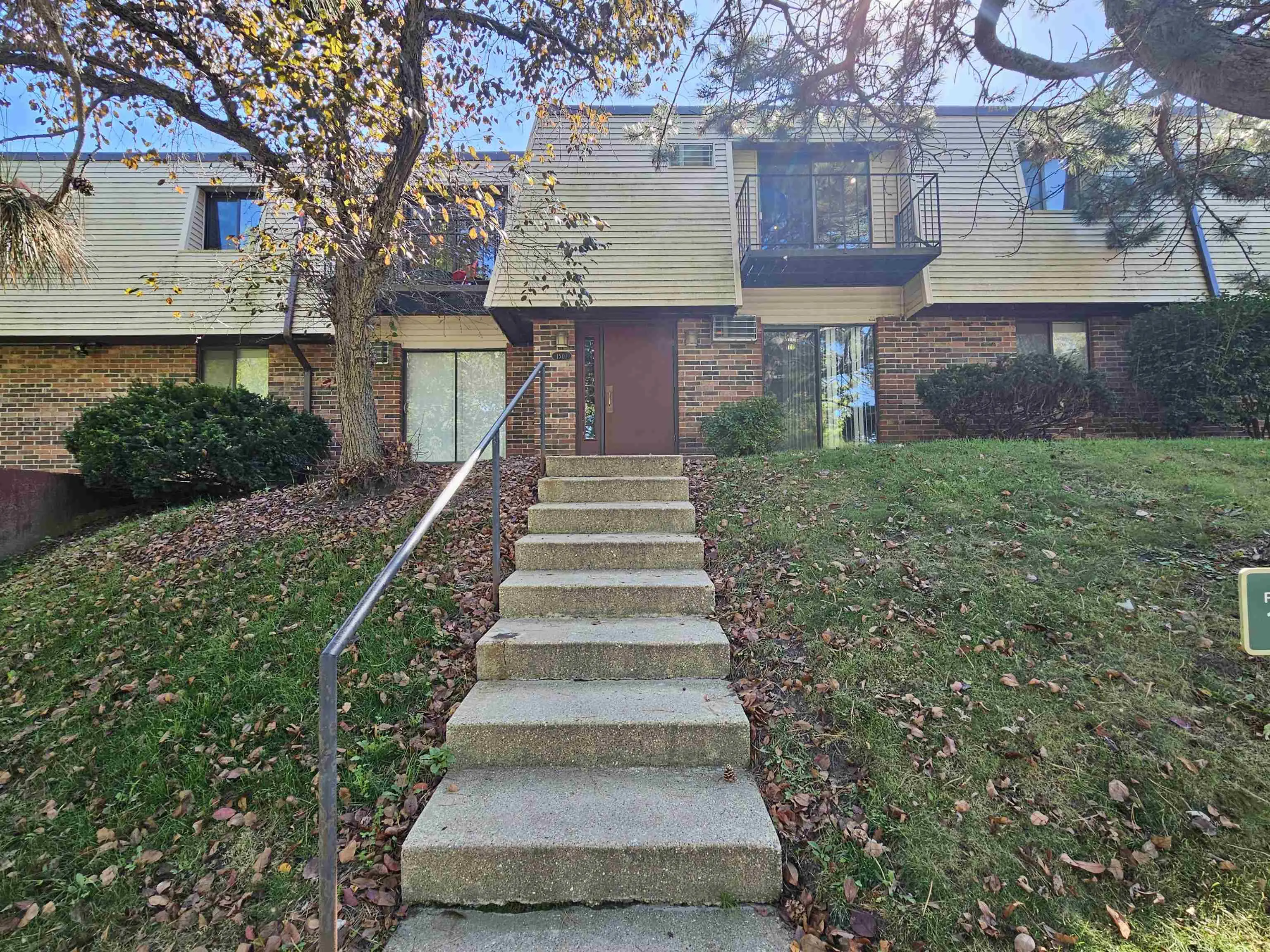 Photo of Listing #2009663