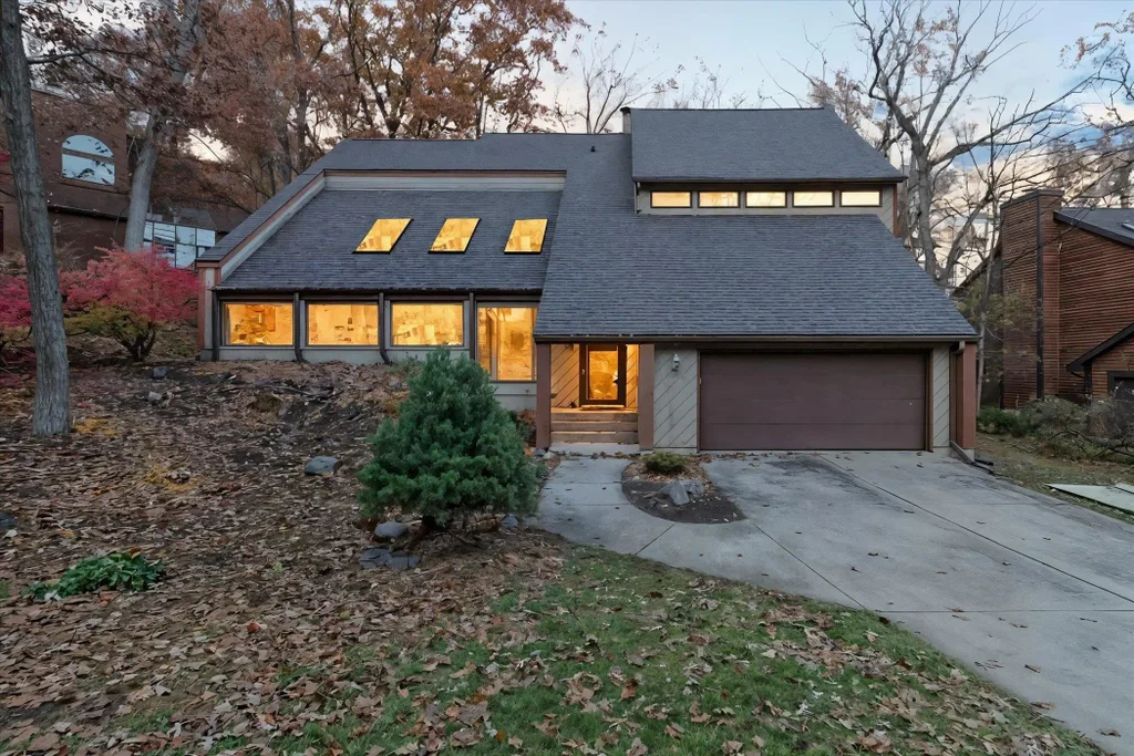 5846 Schumann Drive, Fitchburg