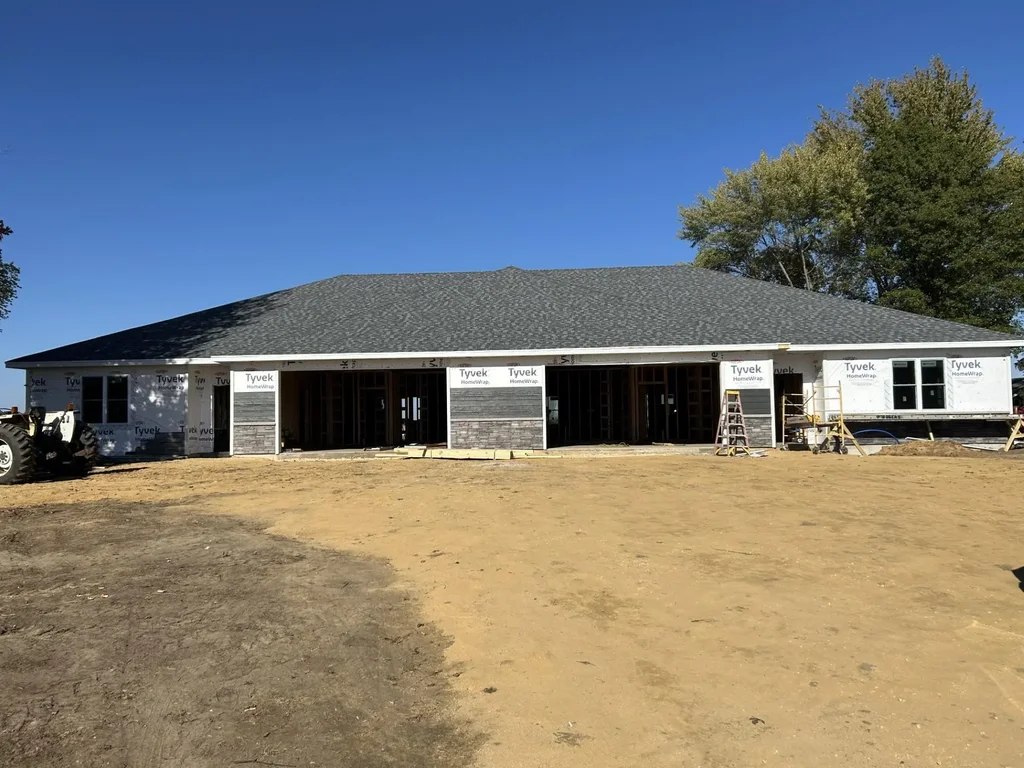 446 County H Road, Smelser