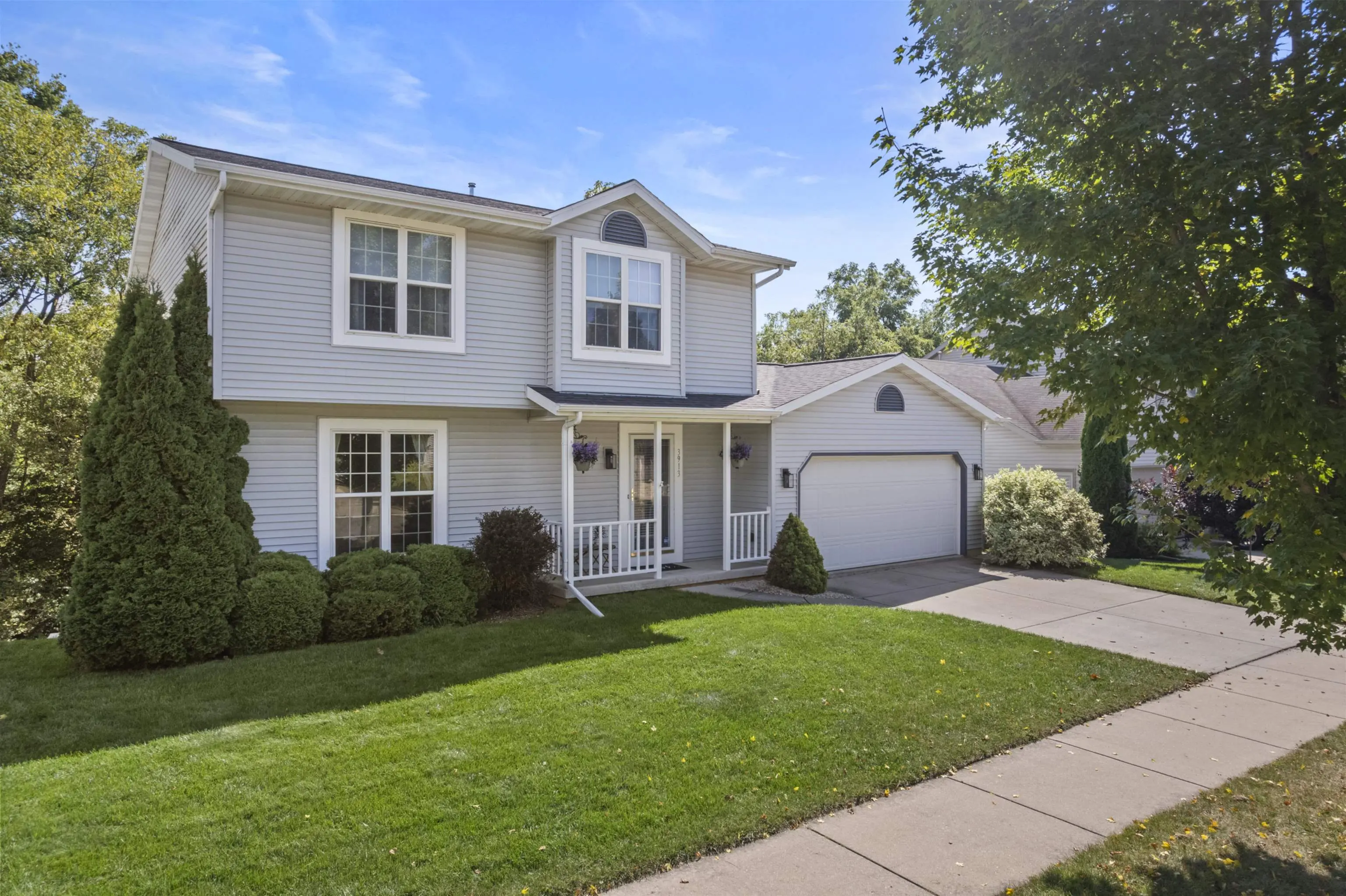 Photo of Listing #2009759