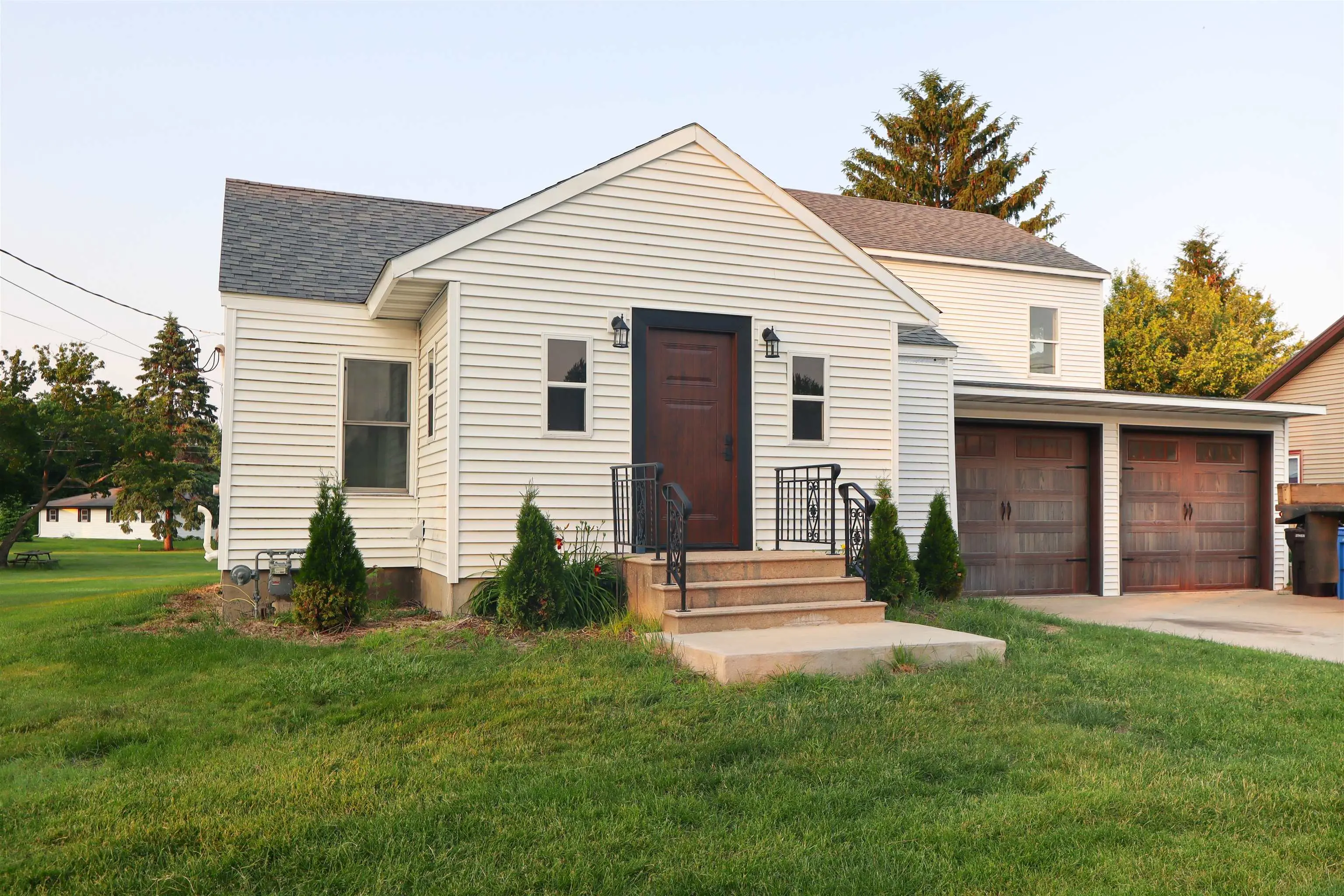 Photo of Listing #2009766