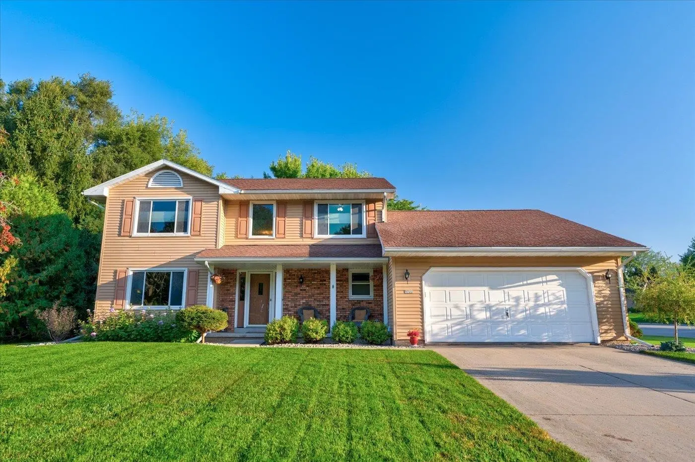 Photo of Listing #2010052