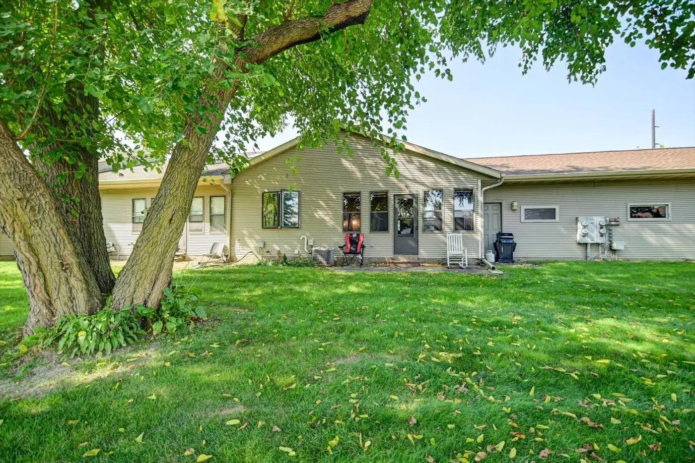 Photo of Listing #2010080