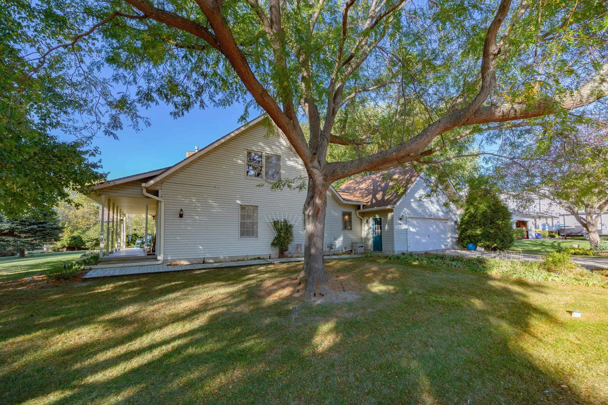 Photo of Listing #2010086