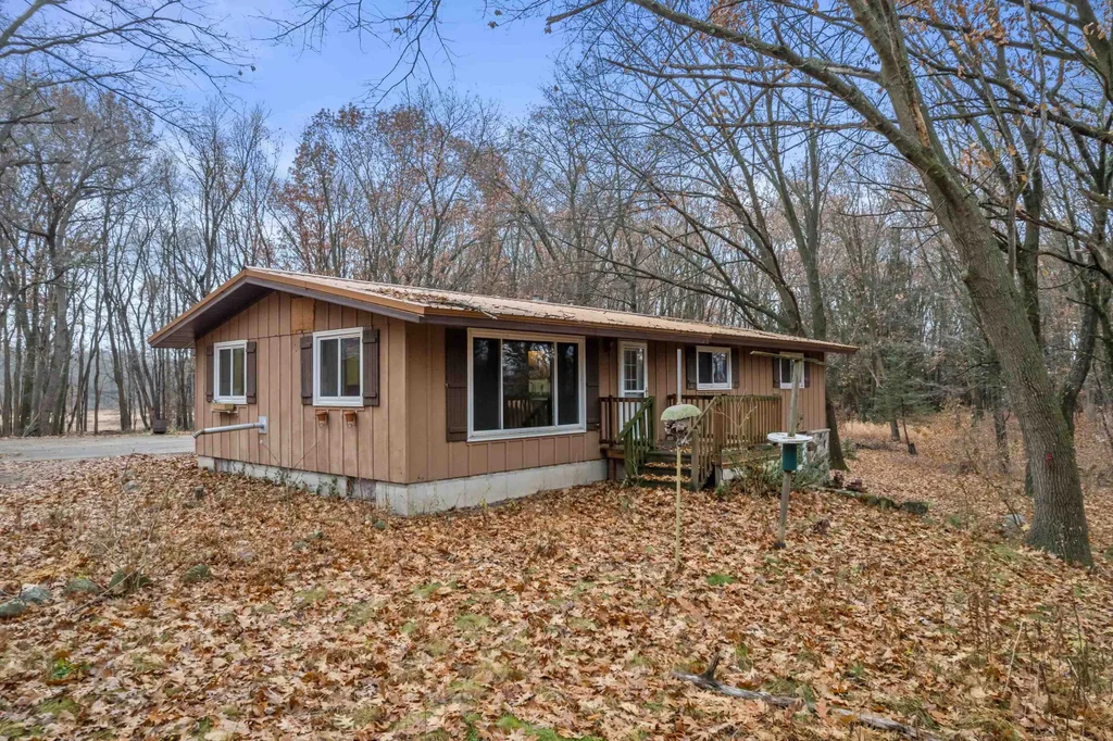 W2069 Elk Court, Shields