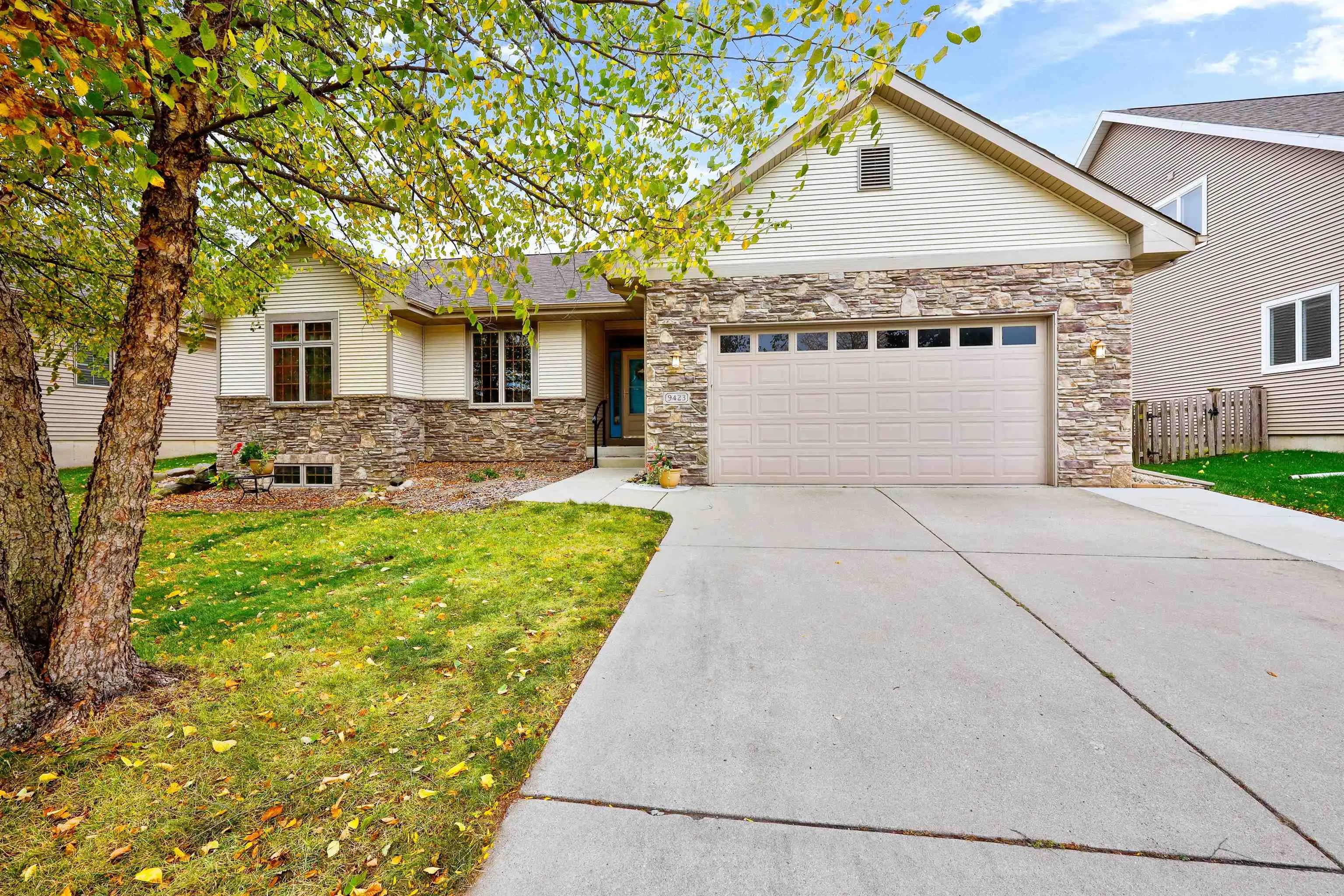 Photo of Listing #2010192