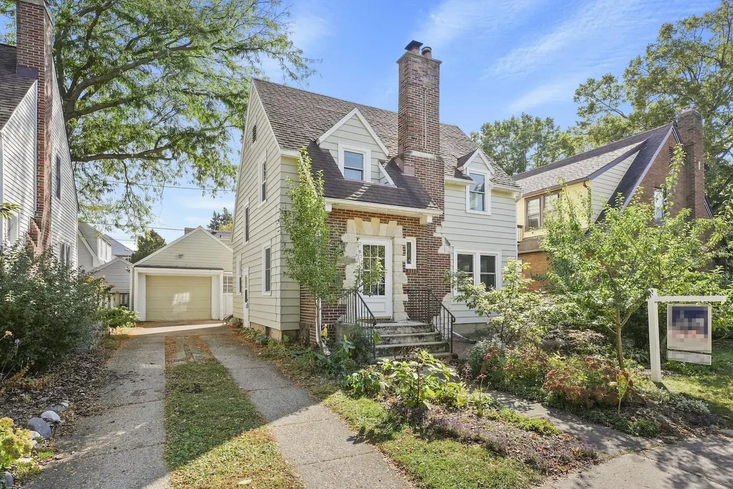 Photo of Listing #2010329