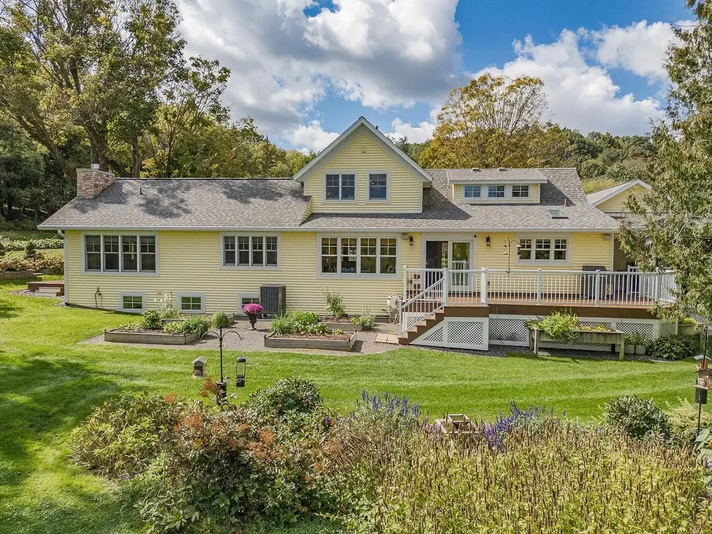 E1475 Owens Drive, Woodland