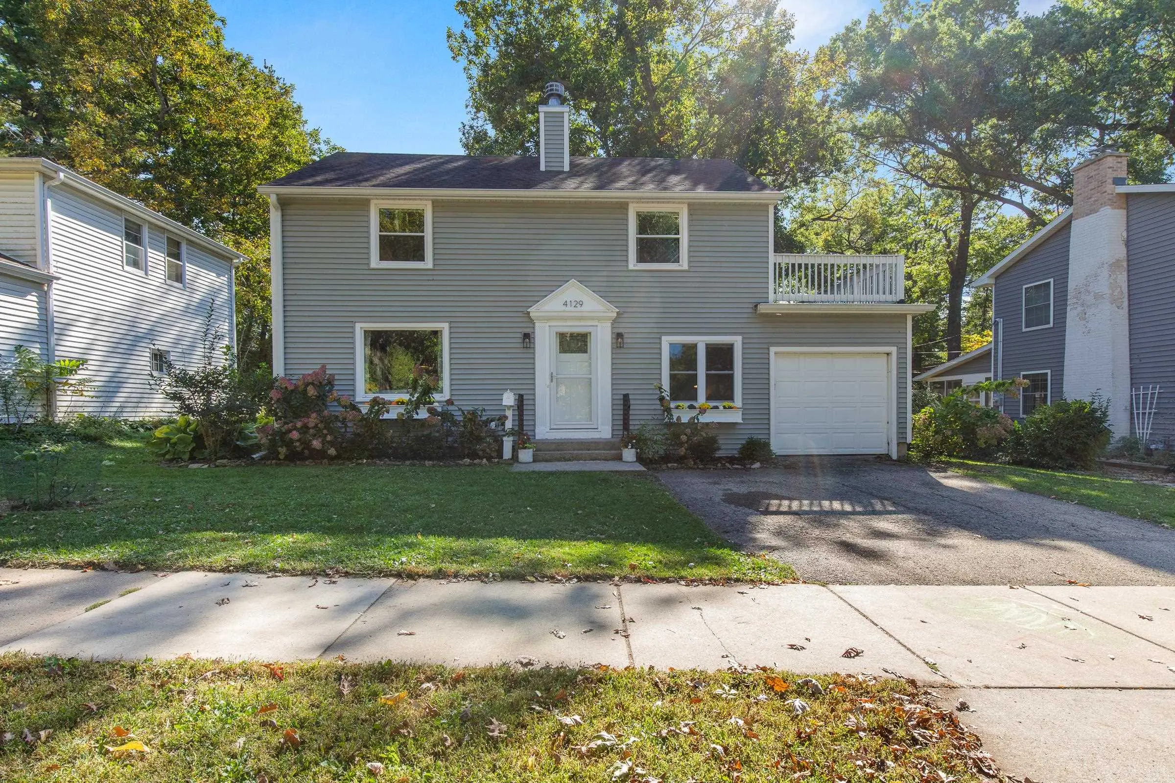 Photo of Listing #2010358