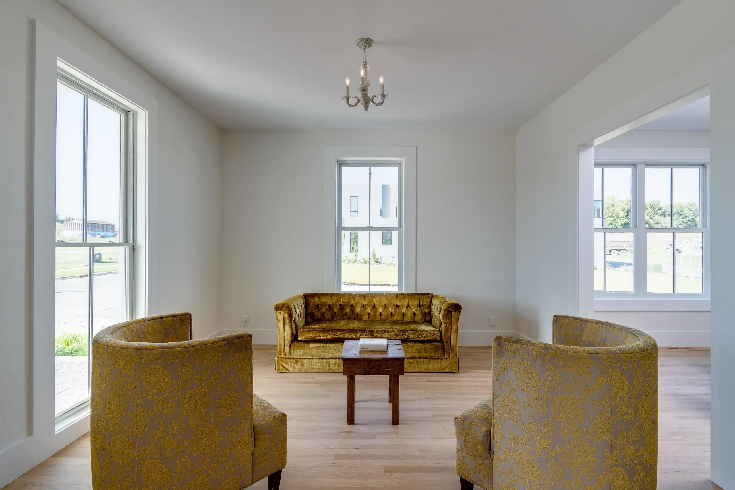 Photo of Listing #2010369