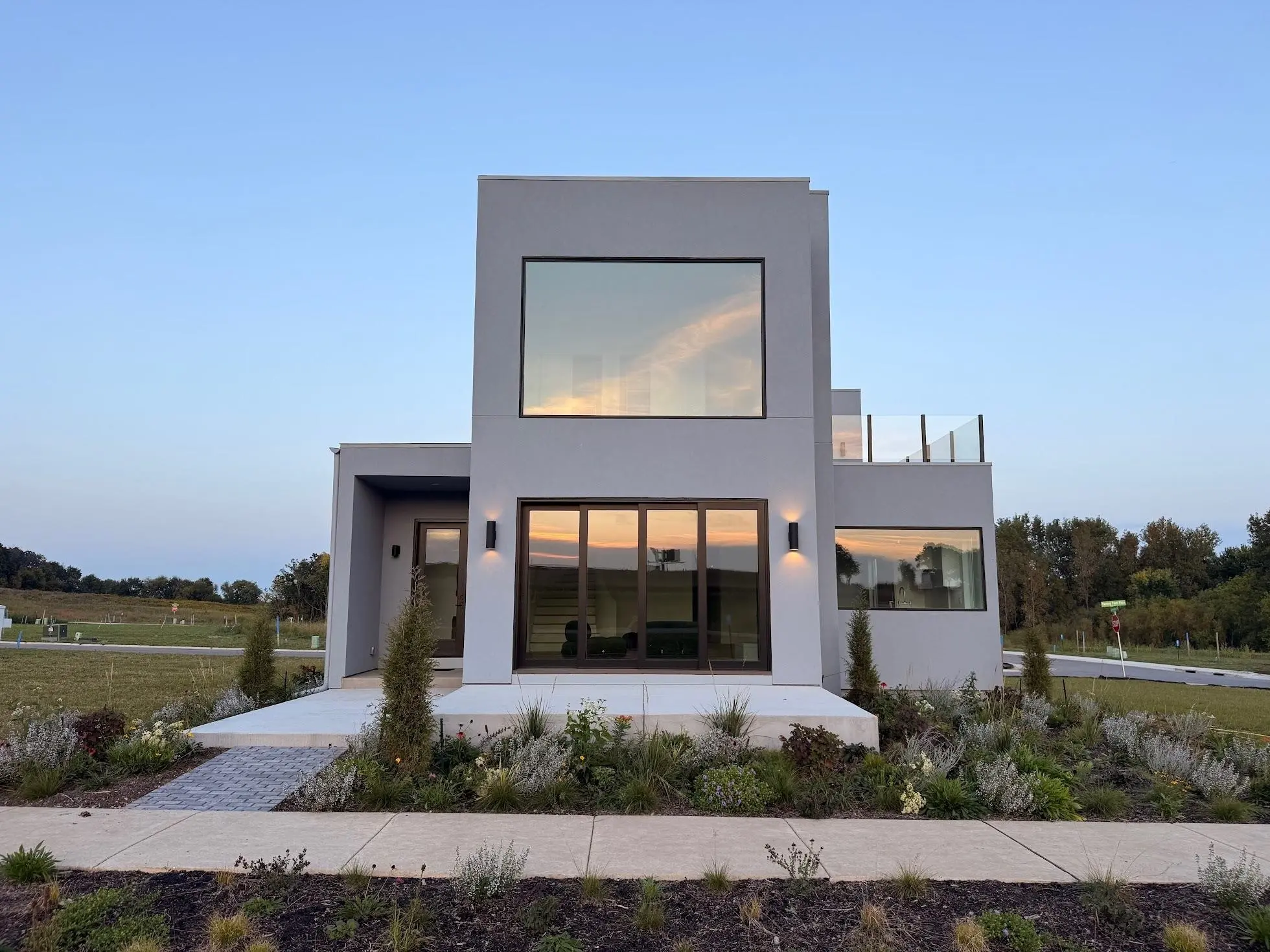 Photo of Listing #2010370