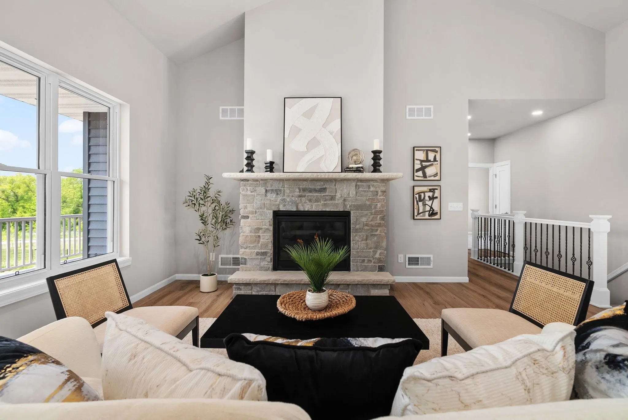 Photo of Listing #2010454