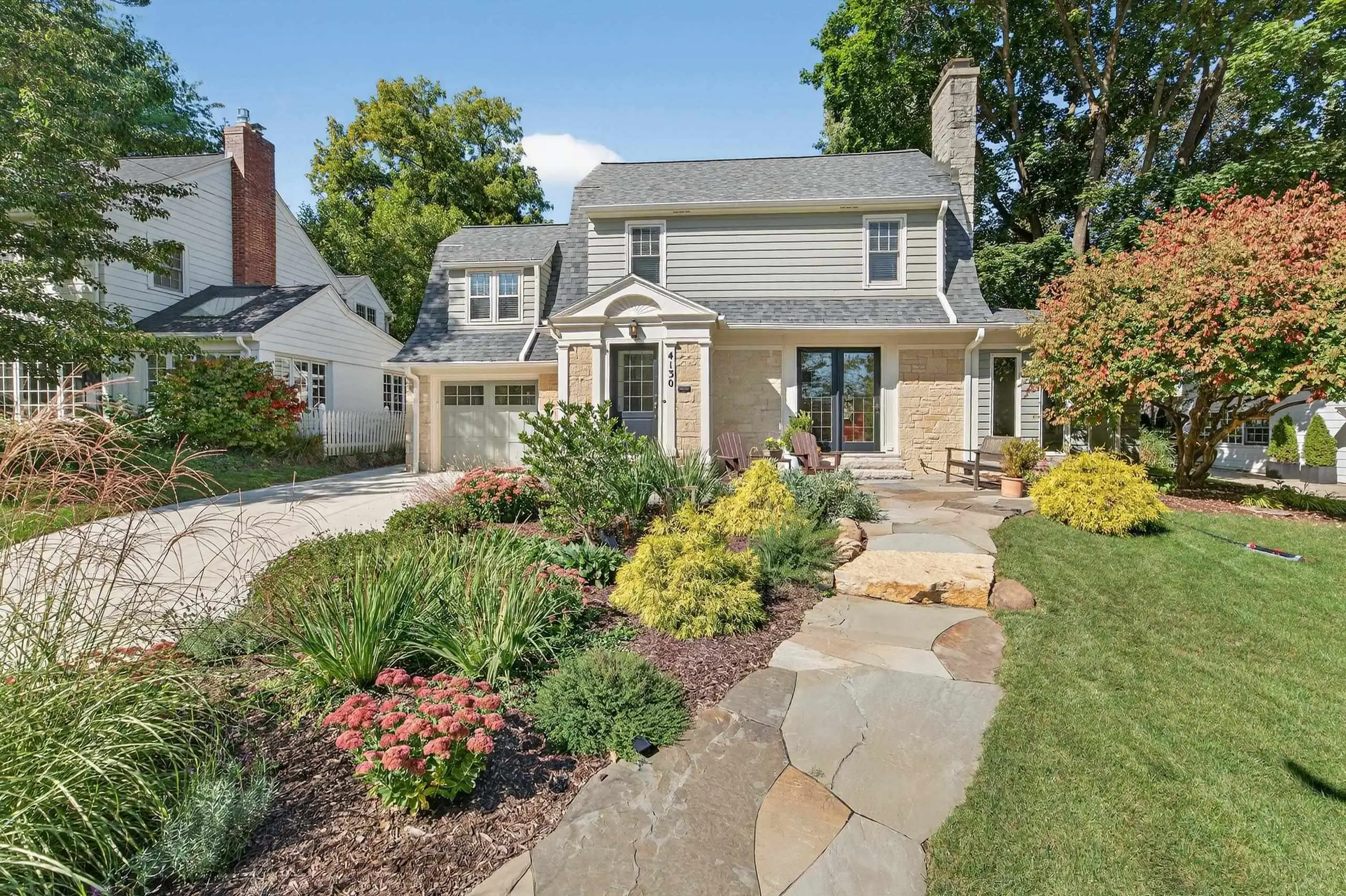 Photo of Listing #2010463