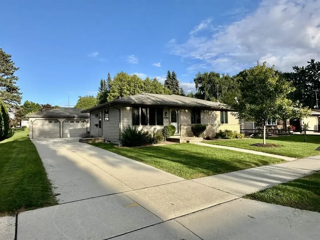 2635 N 30th Street, Sheboygan