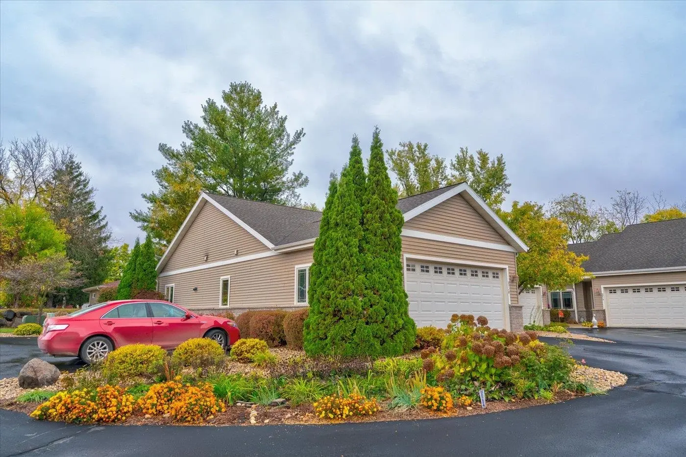 Photo of Listing #2010795