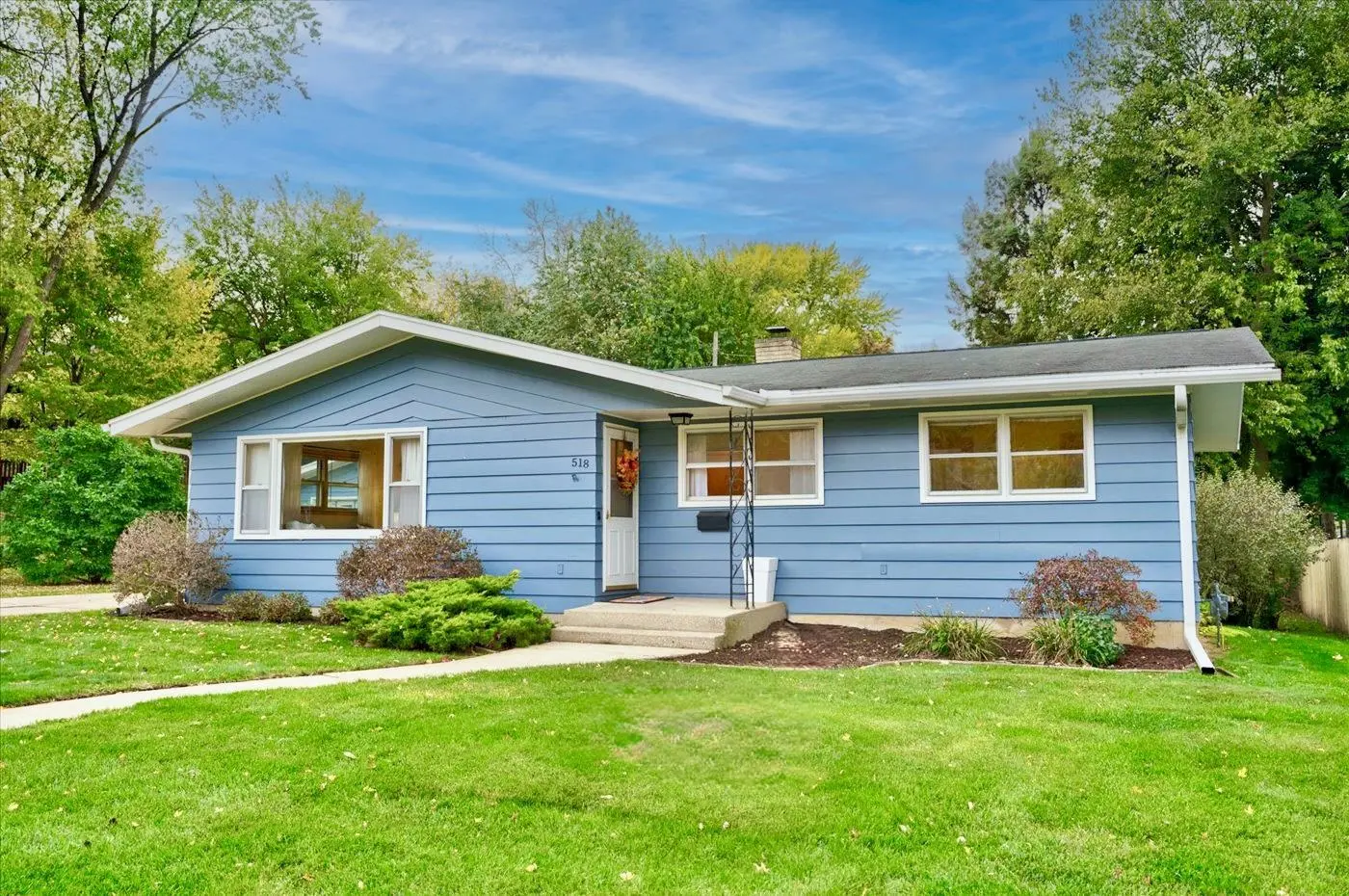 Photo of Listing #2010802