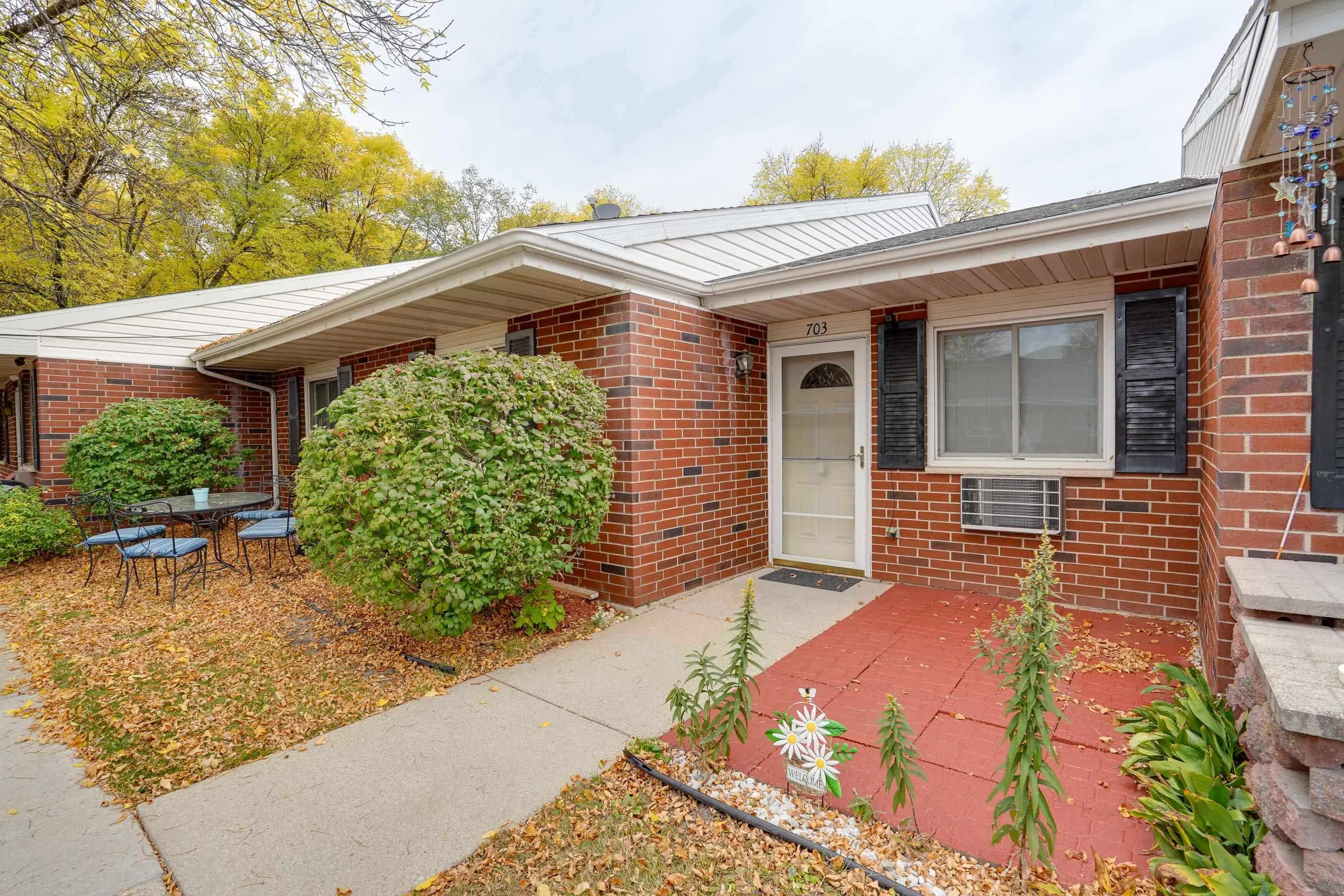 Photo of Listing #2010831