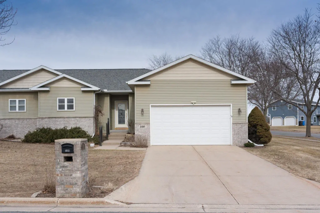 100 Jennifer Circle, Mount Horeb