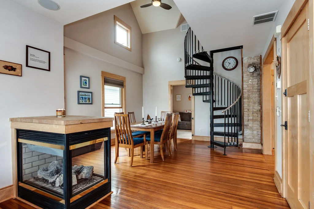 #2 - 1023 Williamson Street, Madison