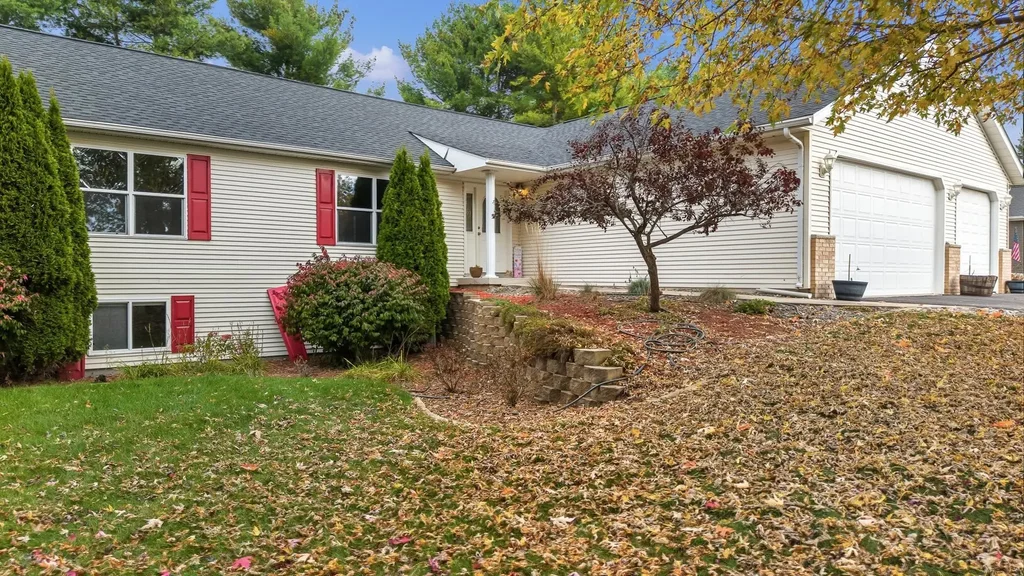W10530 River Road, Lodi
