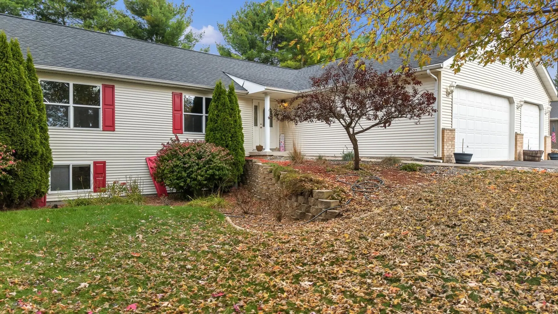 Photo of Listing #2011104