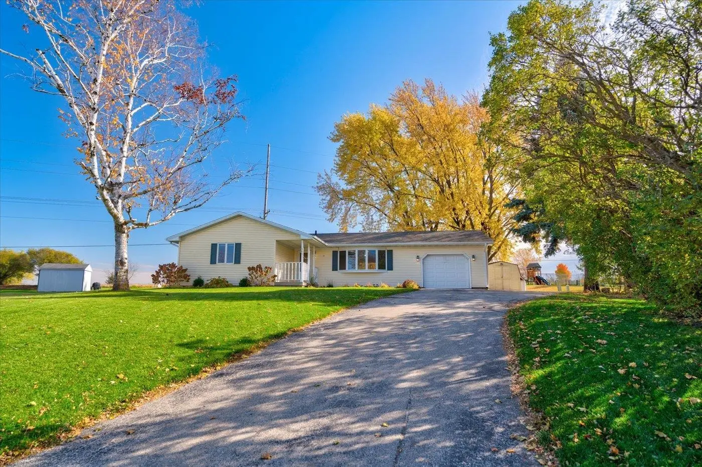 Photo of Listing #2011120