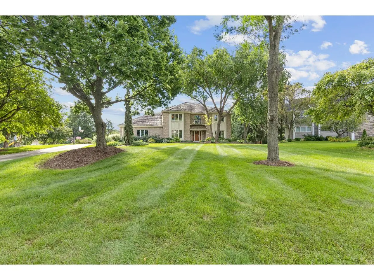 Photo of Listing #2011137