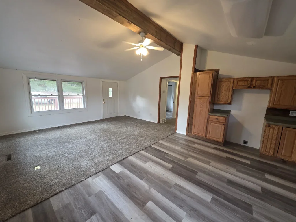 7616 Crescent Road, Byron