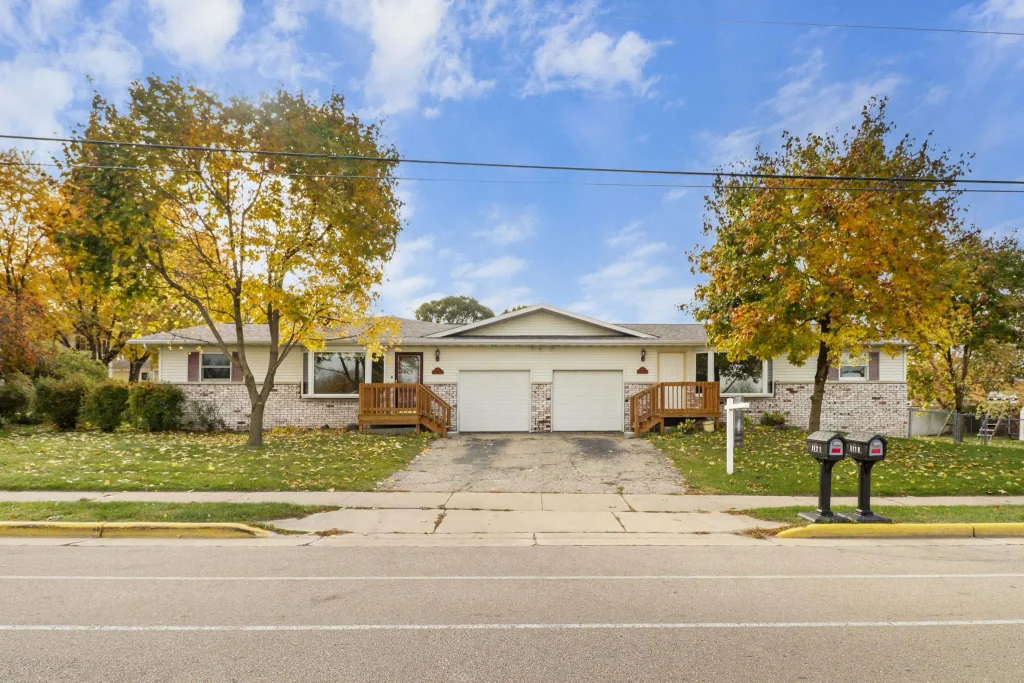 5119-5121 Farwell Street, McFarland