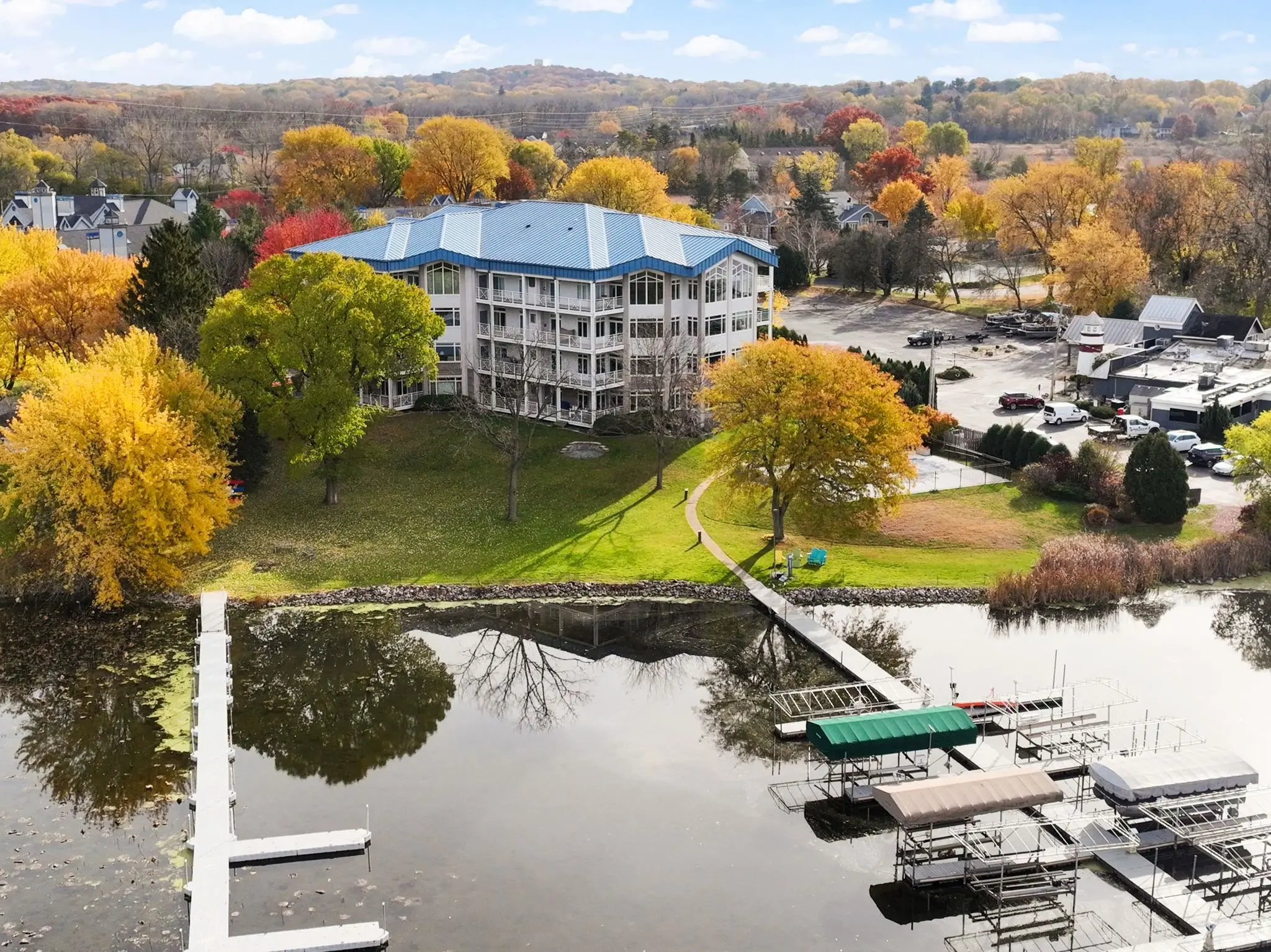 Photo of Listing #2011413