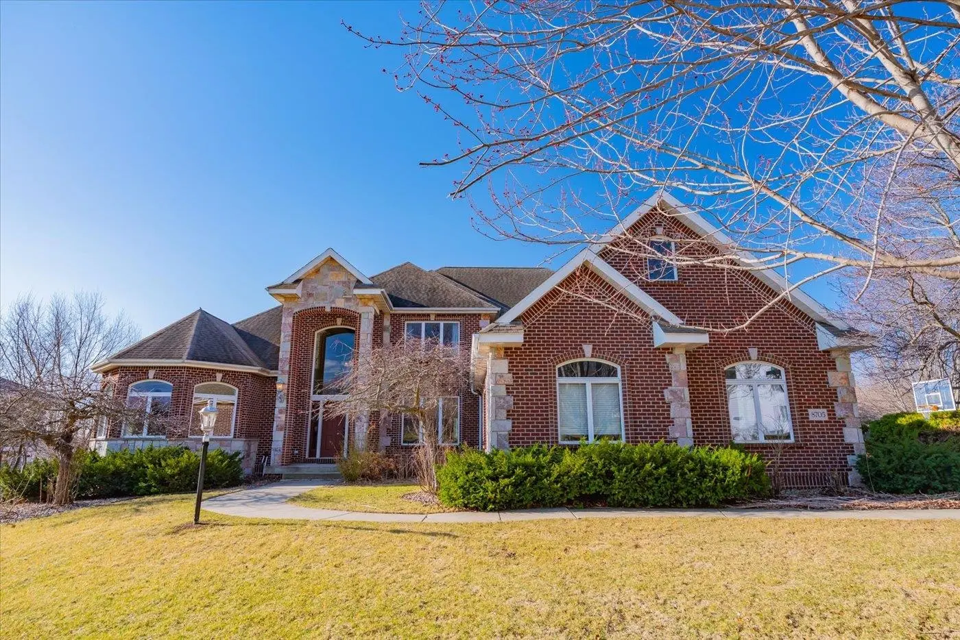 Photo of Listing #2011442