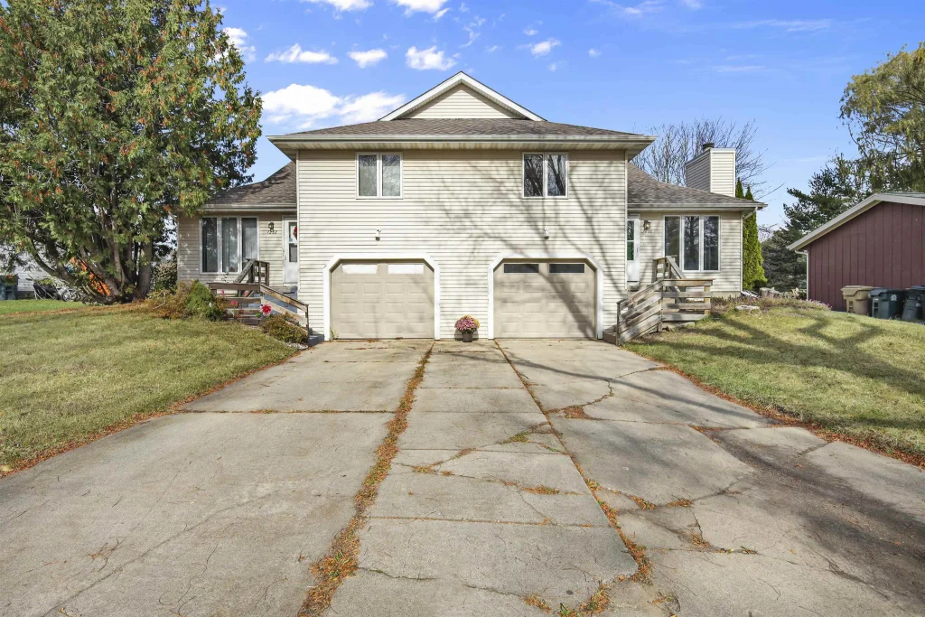 7230-7232 Tempe Drive, Madison