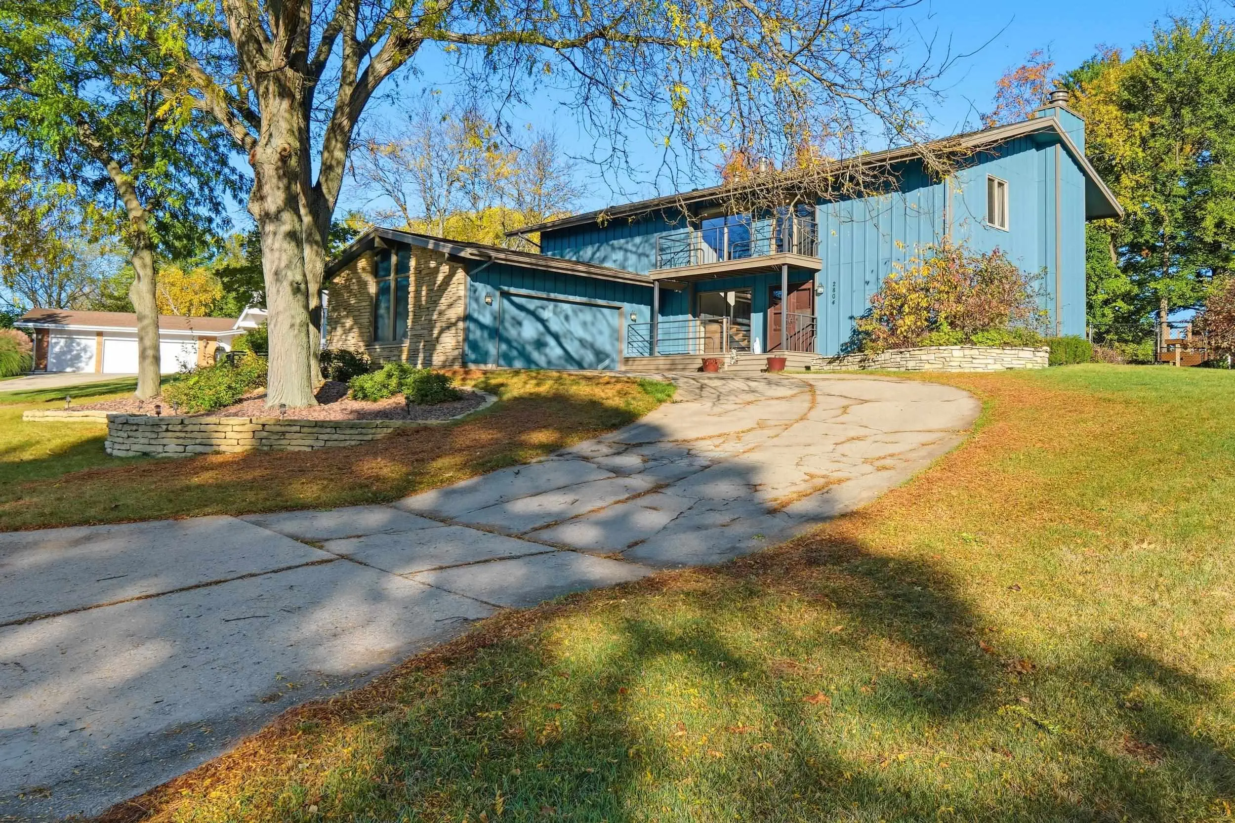 Photo of Listing #2011459